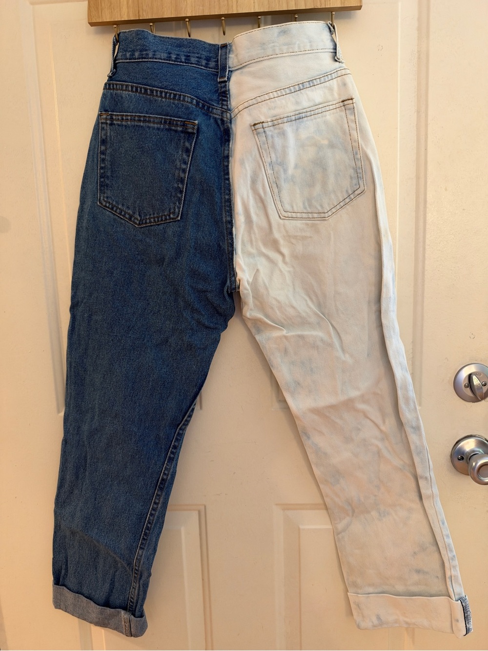 Color split bleached jeans - Picture 6 of 6